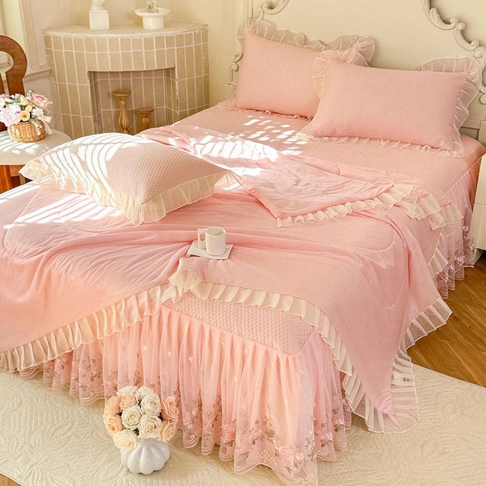 91家纺网 家纺一手货源 找家纺 后庭寝室 2026新款豆豆凉席夏被空调被四件套 完美恋人-嫩玉