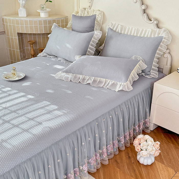 91家纺网 家纺一手货源 找家纺 后庭寝室 2026新款豆豆凉席夏被空调被四件套 完美恋人-浅灰