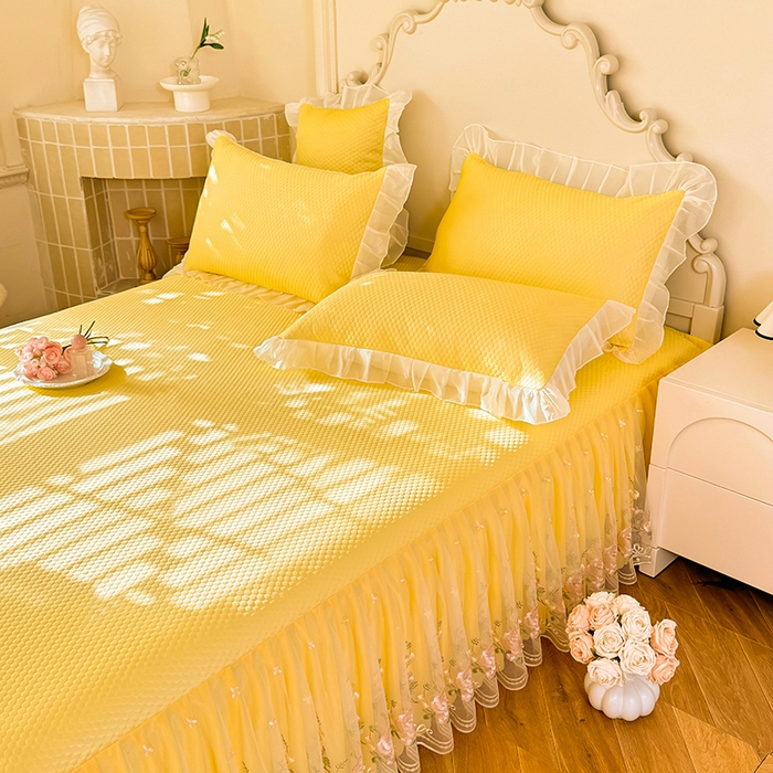 91家纺网 家纺一手货源 找家纺 后庭寝室 2026新款豆豆凉席夏被空调被四件套 完美恋人-嫩黄