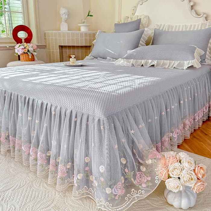 91家纺网 家纺一手货源 找家纺 后庭寝室 2026新款豆豆凉席夏被空调被四件套 完美恋人-浅灰