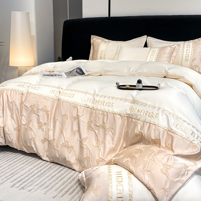 91家纺网 家纺一手货源 找家纺 子曰 2026新款浮雕水洗真丝四件套 醉蝴蝶-米白