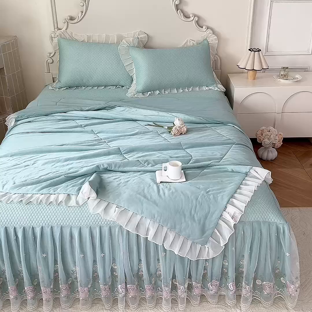 91家纺网 家纺一手货源 找家纺 后庭寝室 2026新款豆豆凉席夏被空调被四件套 完美恋人-浅蓝