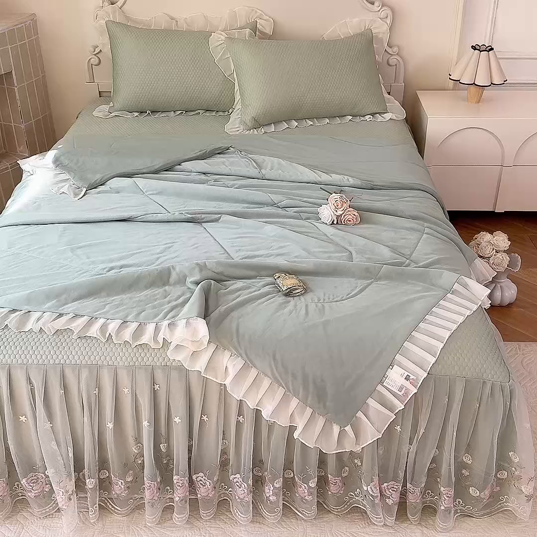 91家纺网 家纺一手货源 找家纺 后庭寝室 2026新款豆豆凉席夏被空调被四件套 完美恋人-嫩绿