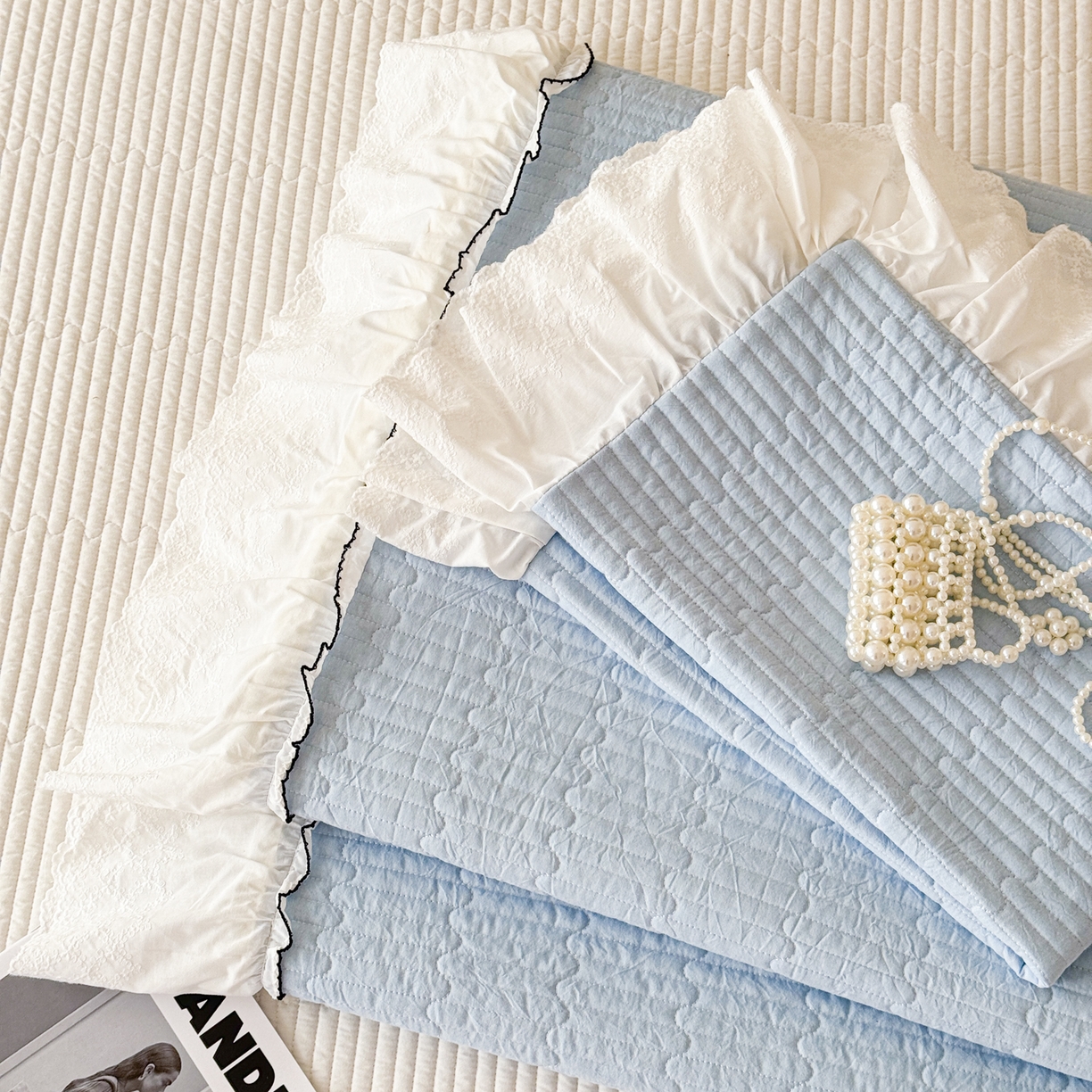 91家纺网 家纺一手货源 找家纺 沐辰 2026新款A类色织水洗棉花边款床盖 小泡芙-兰