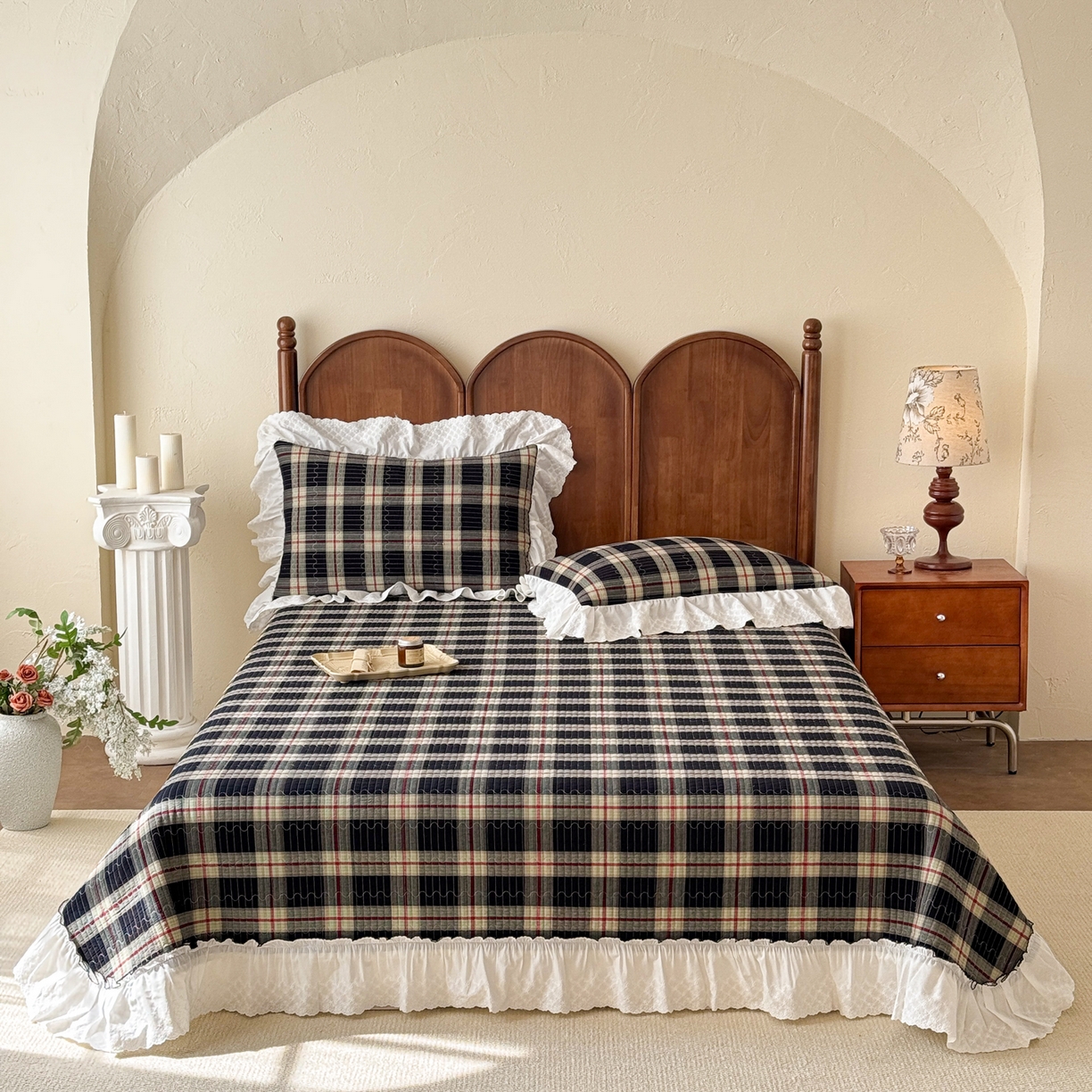 91家纺网 家纺一手货源 找家纺 沐辰 2026新款A类色织水洗棉花边款床盖 英伦格韵