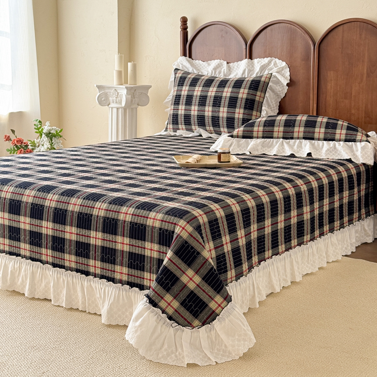 91家纺网 家纺一手货源 找家纺 沐辰 2026新款A类色织水洗棉花边款床盖 英伦格韵