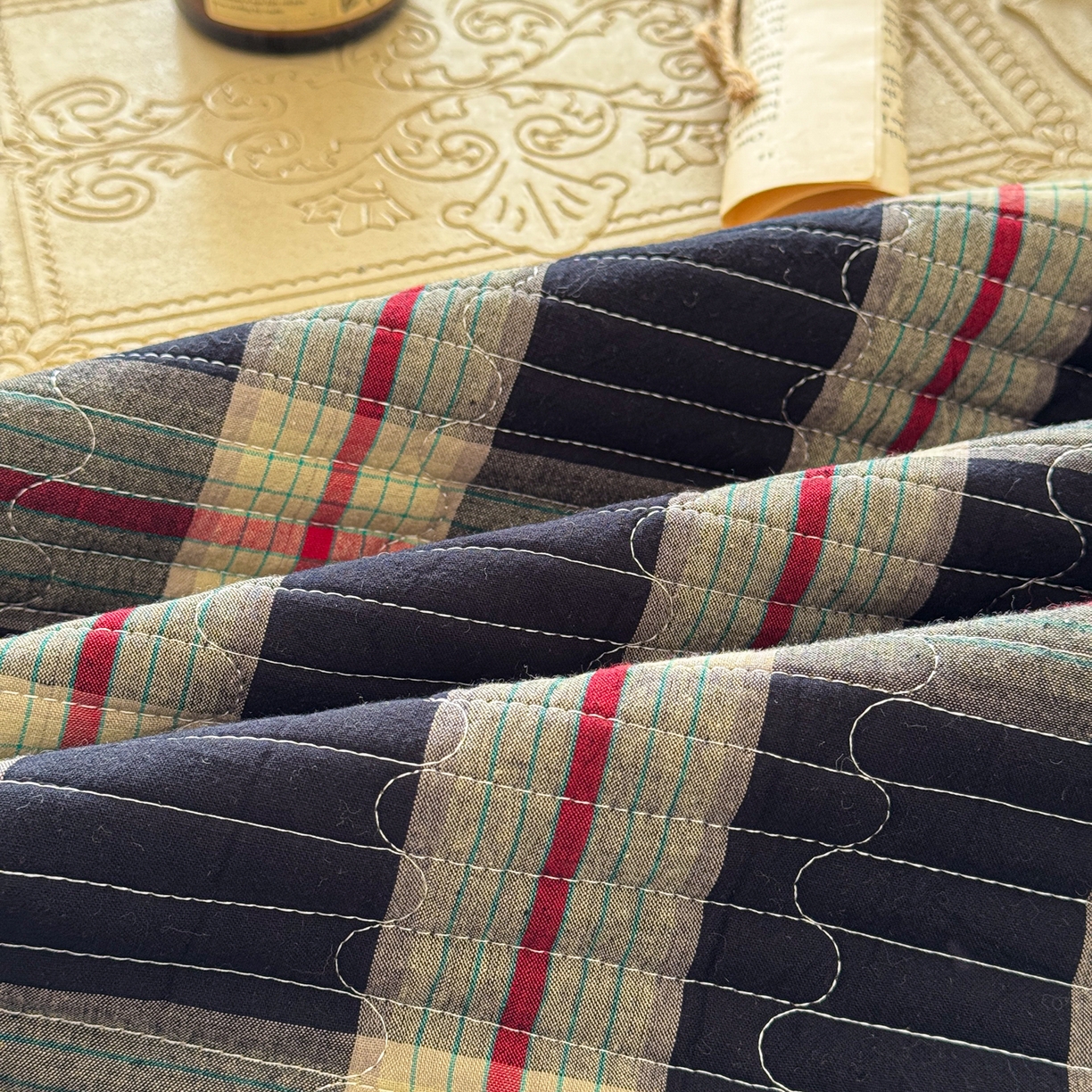 91家纺网 家纺一手货源 找家纺 沐辰 2026新款A类色织水洗棉花边款床盖 英伦格韵