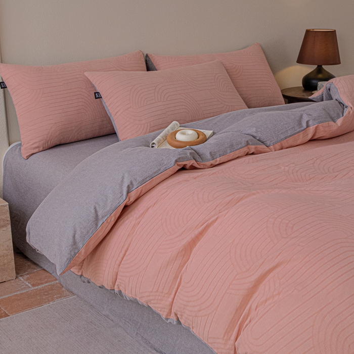 91家纺网 家纺一手货源 找家纺 恋人优选 2026新款浮光全棉纯棉提花四件套 浮光粉