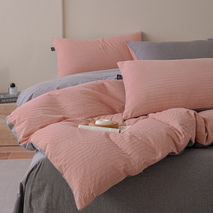 91家纺网 家纺一手货源 找家纺 恋人优选 2026新款浮光全棉纯棉提花四件套 浮光粉