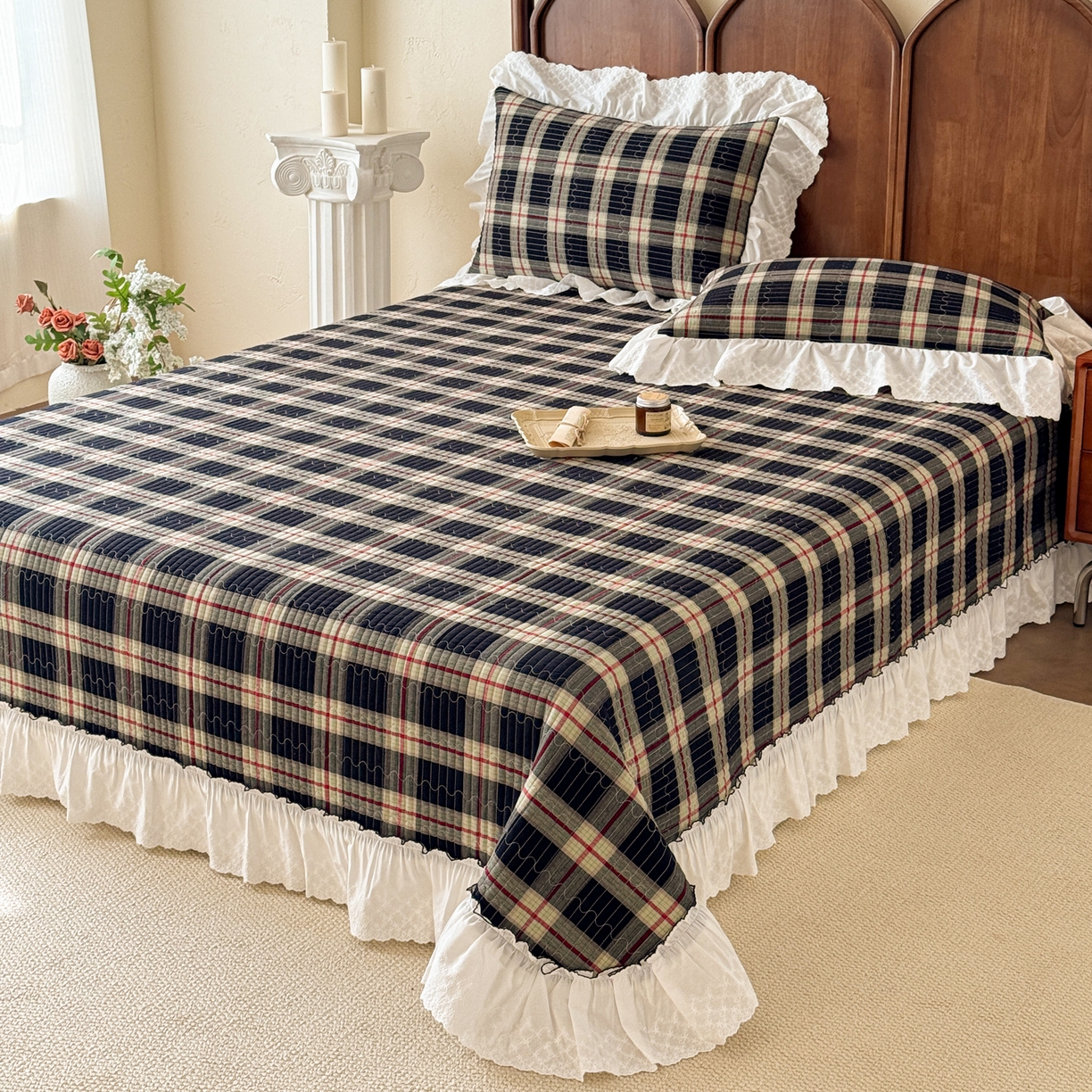 91家纺网 家纺一手货源 找家纺 沐辰 2026新款A类色织水洗棉花边款床盖 英伦格韵