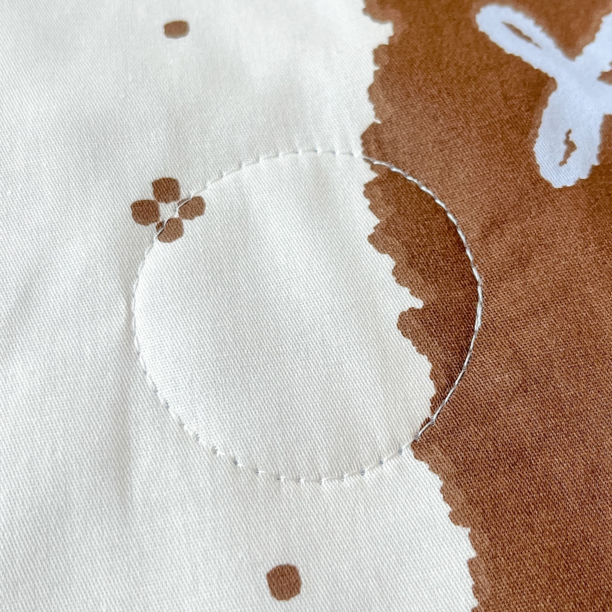 91家纺网 家纺一手货源 找家纺 博雅 2026春夏新款卡通全棉夏被夏凉被空调被四件套 雪地小狗