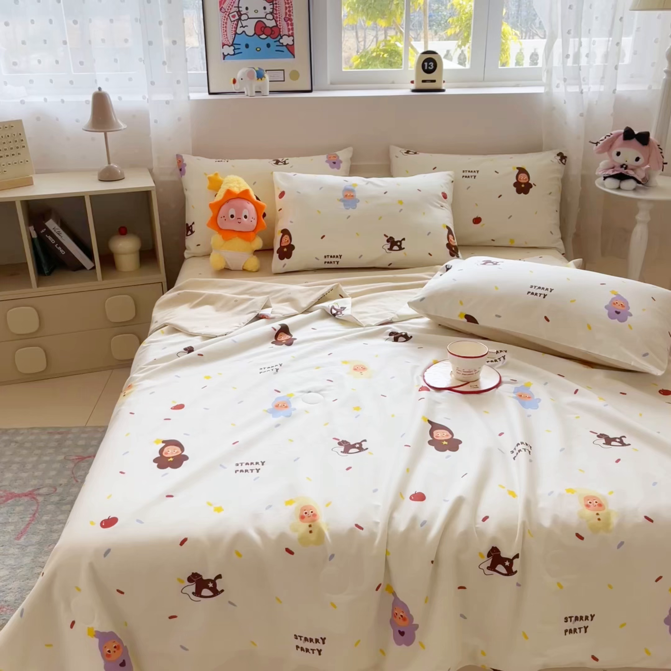 91家纺网 家纺一手货源 找家纺 博雅 2026春夏新款卡通全棉夏被夏凉被空调被四件套 苹果彩带星星人