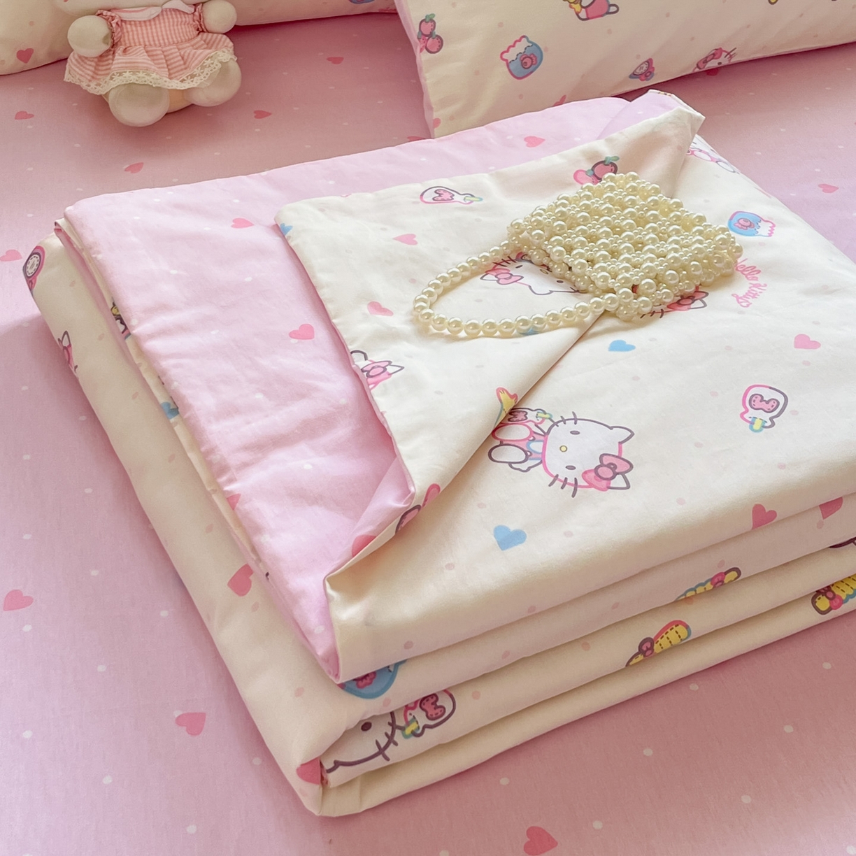 91家纺网 家纺一手货源 找家纺 博雅 2026春夏新款三丽鸥全棉夏被夏凉被空调被四件套 爱心点点kt