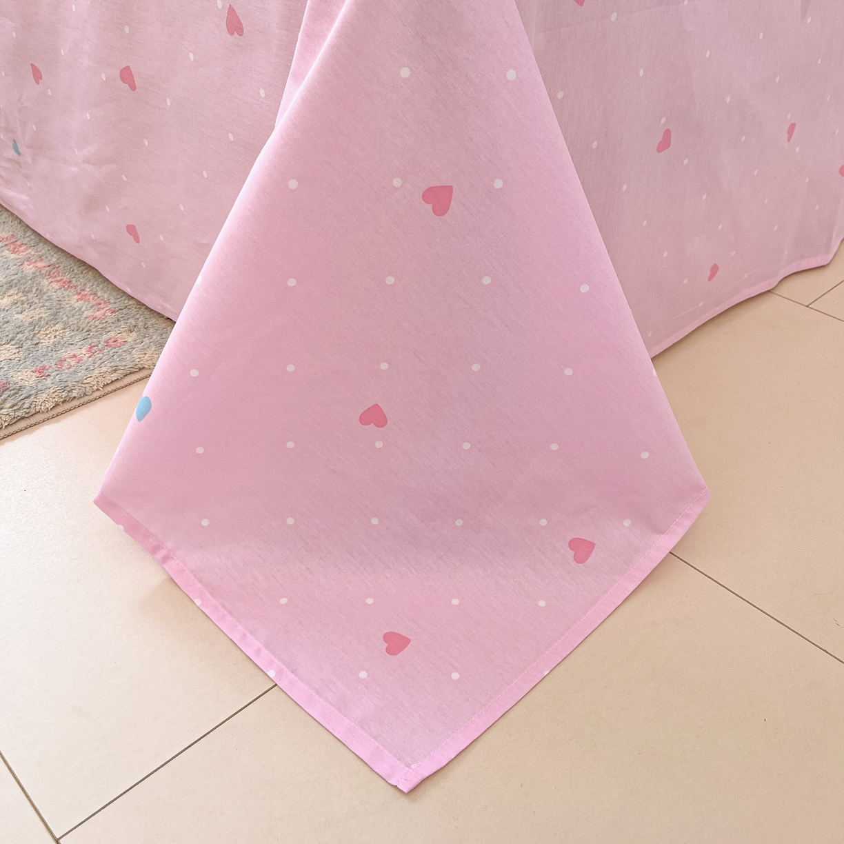 91家纺网 家纺一手货源 找家纺 博雅 2026春夏新款三丽鸥全棉夏被夏凉被空调被四件套 爱心点点kt