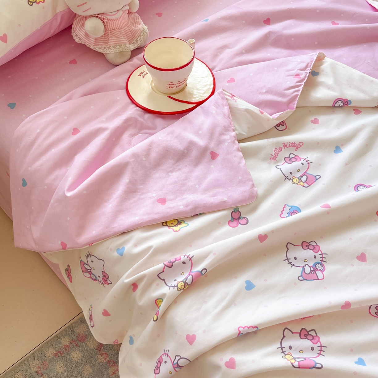 91家纺网 家纺一手货源 找家纺 博雅 2026春夏新款三丽鸥全棉夏被夏凉被空调被四件套 爱心点点kt