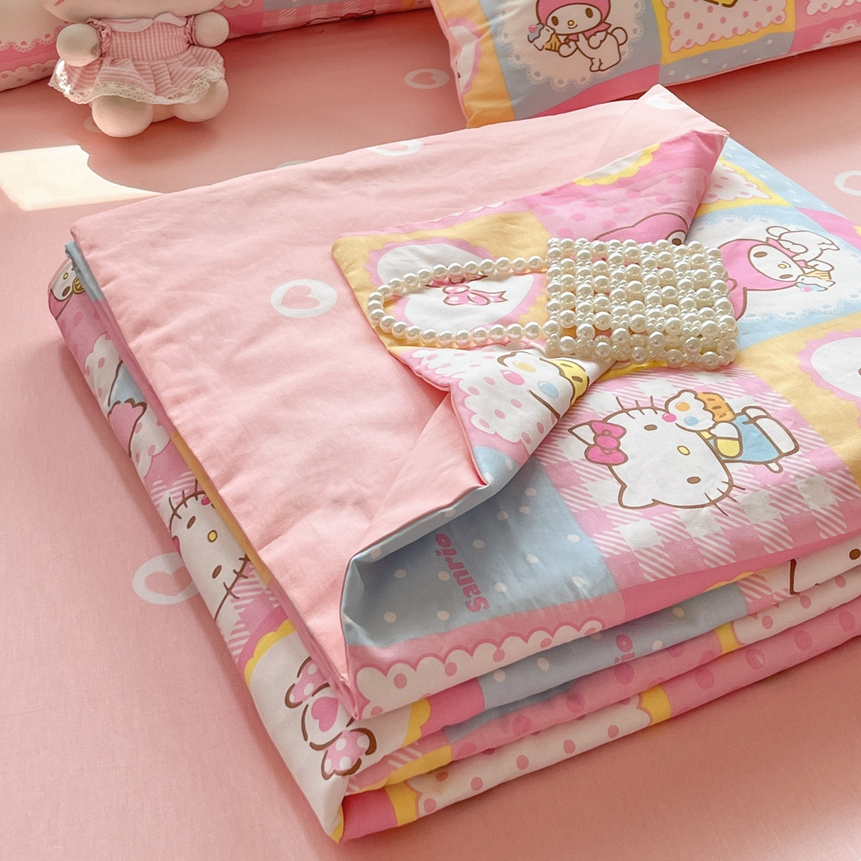 91家纺网 家纺一手货源 找家纺 博雅 2026春夏新款三丽鸥全棉夏被夏凉被空调被四件套 甜品格美乐蒂KT