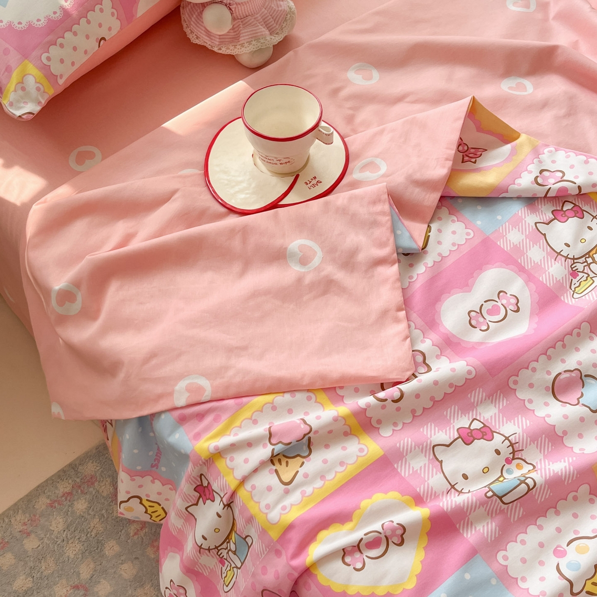 91家纺网 家纺一手货源 找家纺 博雅 2026春夏新款三丽鸥全棉夏被夏凉被空调被四件套 甜品格美乐蒂KT