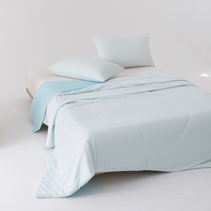 91家纺网 家纺一手货源 找家纺 优被业 2026新款云感凉感丝夏凉被  抗菌防螨超清爽 冰柔-海盐蓝