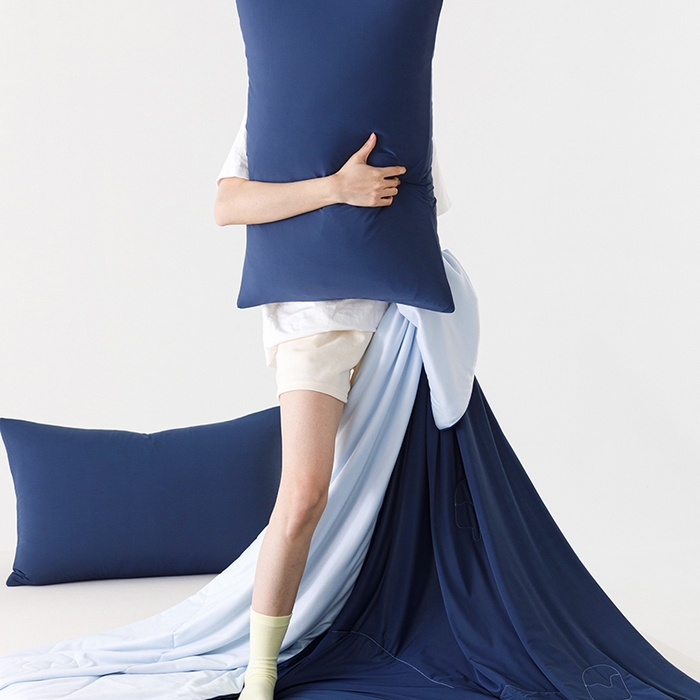 91家纺网 家纺一手货源 找家纺 优被业 2026新款云感凉感丝夏凉被  抗菌防螨超清爽 冰柔-深睡蓝