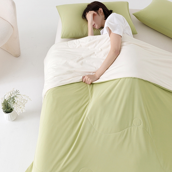 91家纺网 家纺一手货源 找家纺 优被业 2026新款云感凉感丝夏凉被  抗菌防螨超清爽 冰柔-抹茶绿