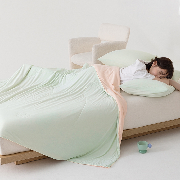 91家纺网 家纺一手货源 找家纺 优被业 2026新款云感凉感丝夏凉被  抗菌防螨超清爽 冰柔-柠檬绿