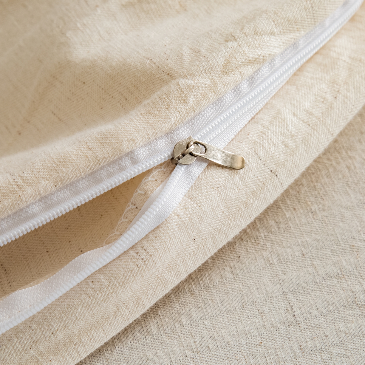 91家纺网 家纺一手货源 找家纺 慕梵家居 2026春夏新款全棉棉麻简约纯色系列四件套-棉麻 棉麻-本白