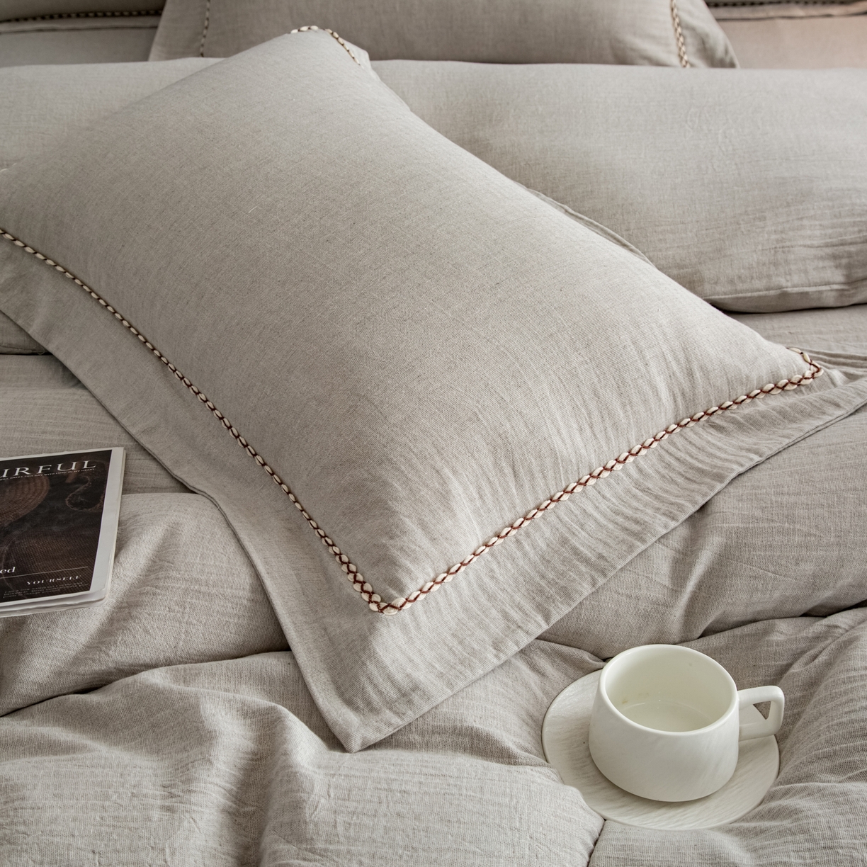 91家纺网 家纺一手货源 找家纺 慕梵家居 2026春夏新款全棉棉麻简约纯色系列四件套-棉麻 棉麻-浅灰