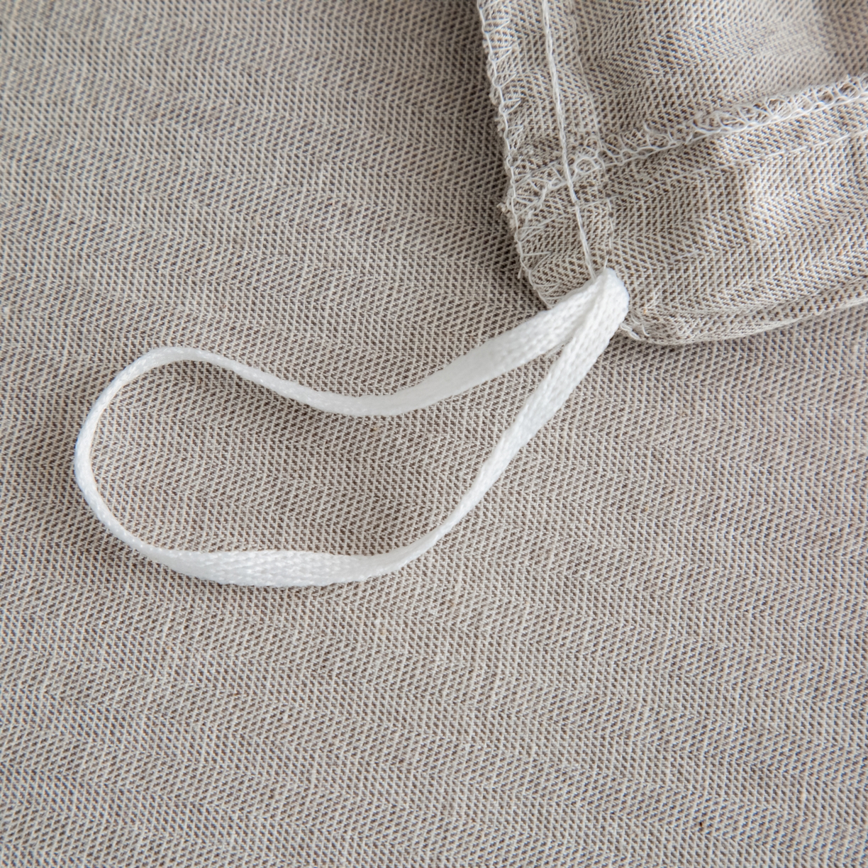 91家纺网 家纺一手货源 找家纺 慕梵家居 2026春夏新款全棉棉麻简约纯色系列四件套-棉麻 棉麻-浅灰