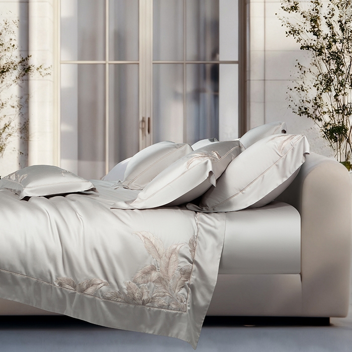 91家纺网 家纺一手货源 找家纺 诗黛尔 2026春夏新款天丝刺绣流绪微梦系列四件套 流绪微梦-绅士灰