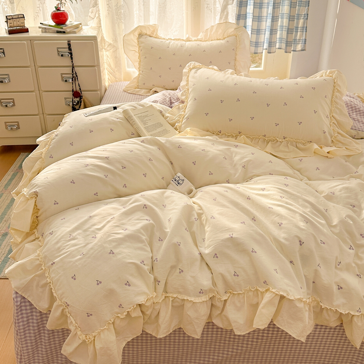 91家纺网 家纺一手货源 找家纺 十里居 2026春夏新款lns花边款全棉纯棉色织水洗棉四件套 樱桃紫格