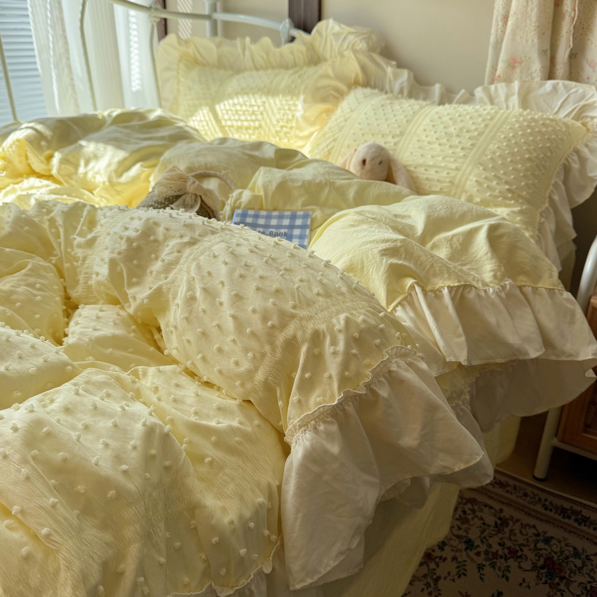 91家纺网 家纺一手货源 找家纺 轻奢坊 2026新款泡泡纱剪花四件套-满天星 满天星黄