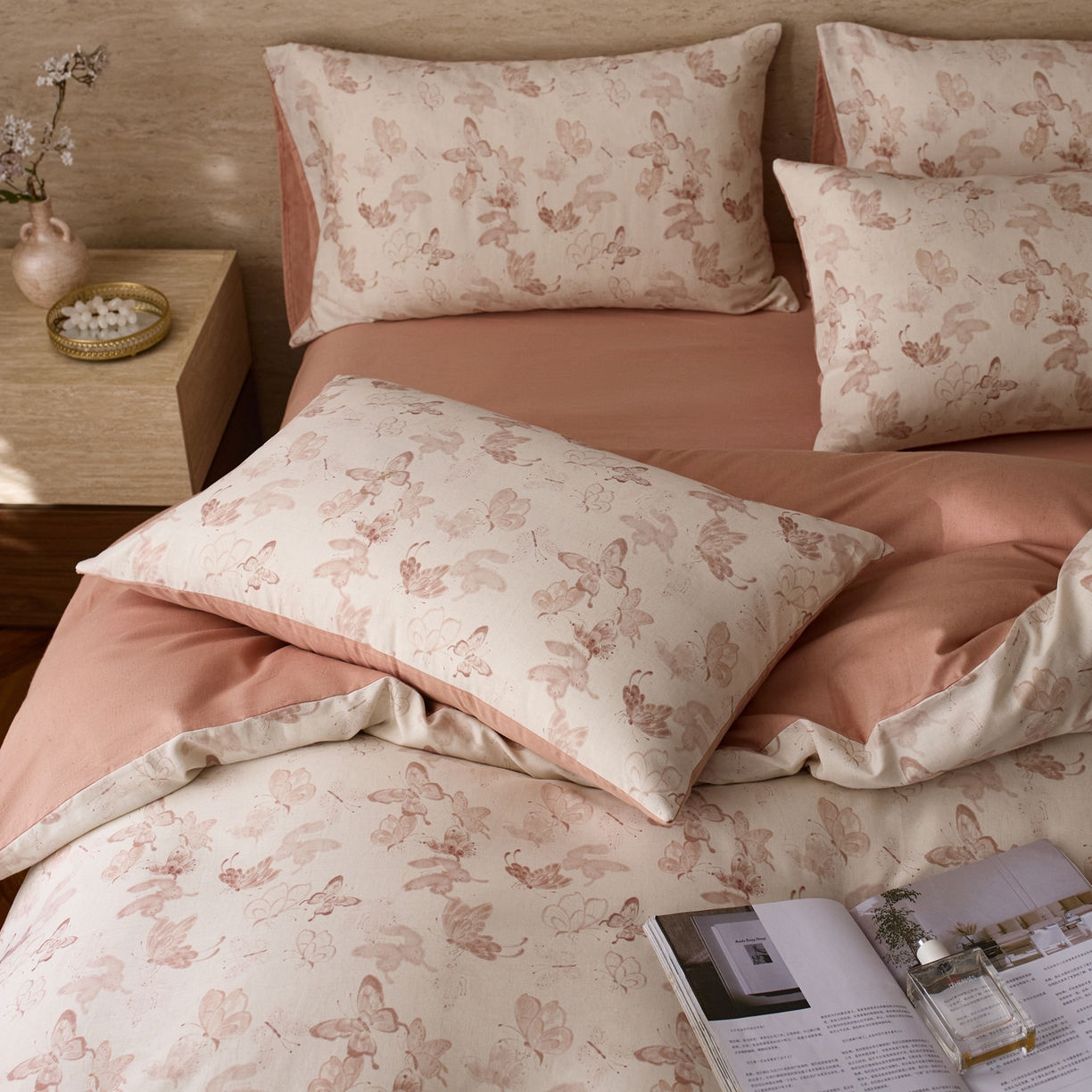 91家纺网 家纺一手货源 找家纺 如一 2026新款A类复古全棉棉麻印花四件套 蝶影