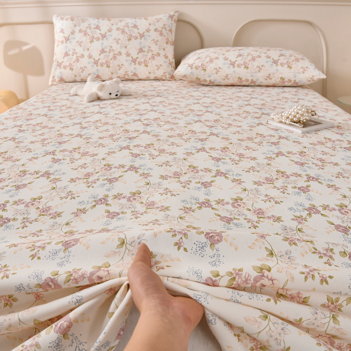 91家纺网 家纺一手货源 找家纺 悠米悠家 2026新款工艺款印花老粗布床单单品床单床单单件凉席席子 紫雾缠枝玫