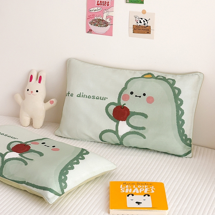 91家纺网 家纺一手货源 找家纺 嗨生活 2026新款全棉纯棉双层纱大版枕套儿童枕套幼儿园枕套枕芯单品枕套枕套单件 奶油恐龙