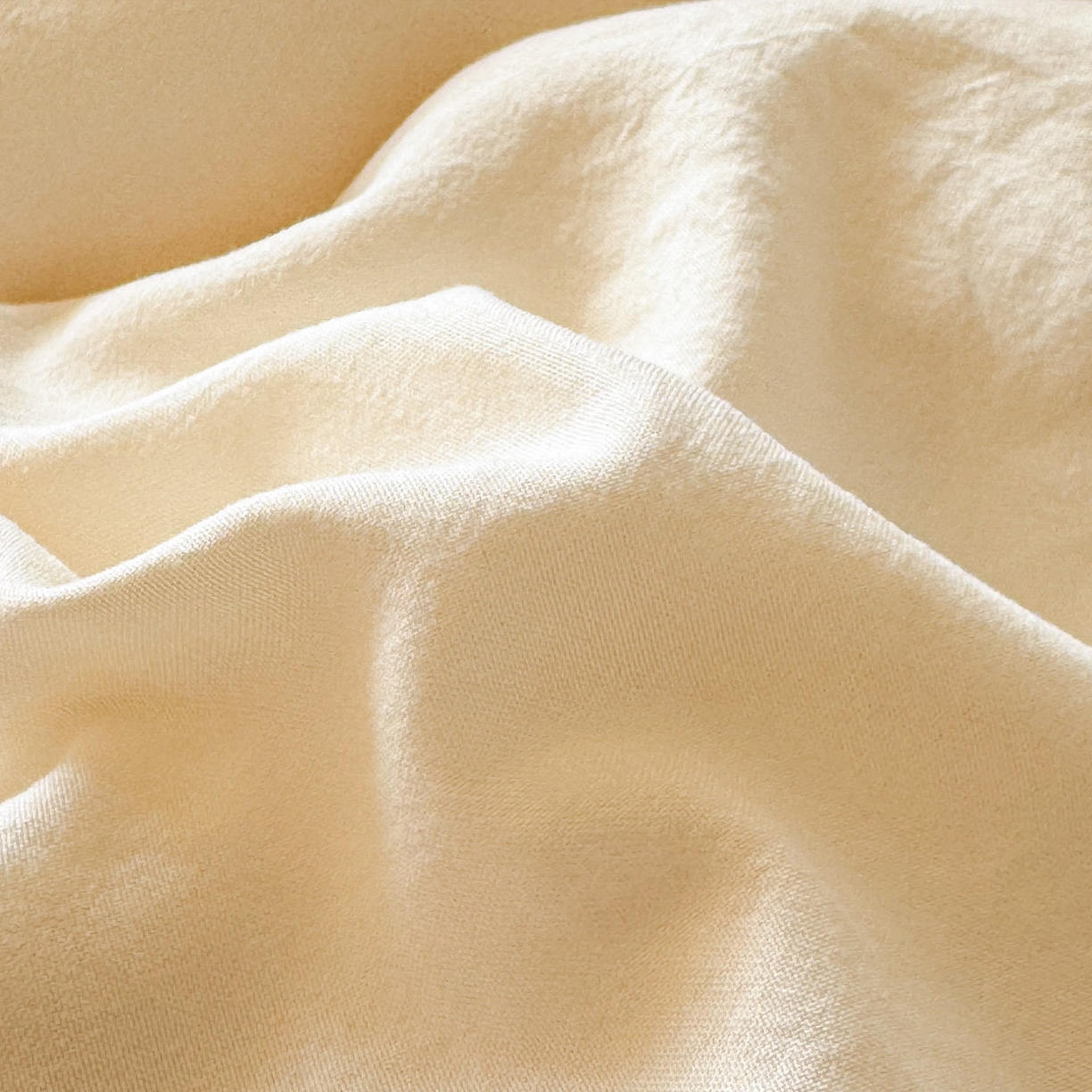 91家纺网 家纺一手货源 找家纺 雨帆家纺 2026新款云朵棉卡通毛巾绣四件套 奶油尼尼