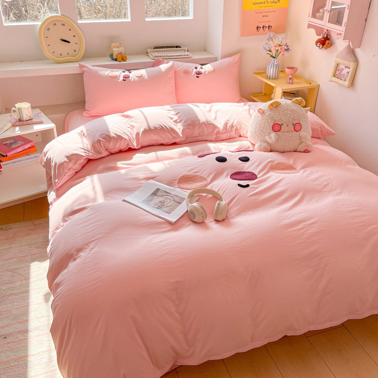 91家纺网 家纺一手货源 找家纺 雨帆家纺 2026新款云朵棉卡通毛巾绣四件套 草莓熊