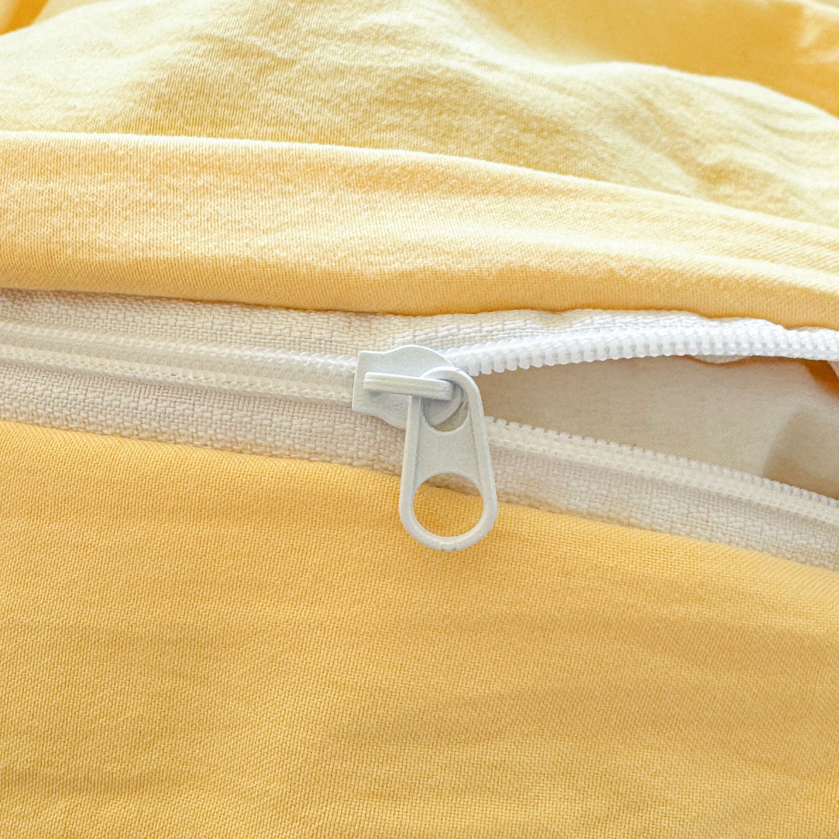 91家纺网 家纺一手货源 找家纺 雨帆家纺 2026新款云朵棉卡通毛巾绣四件套 奶黄尼尼