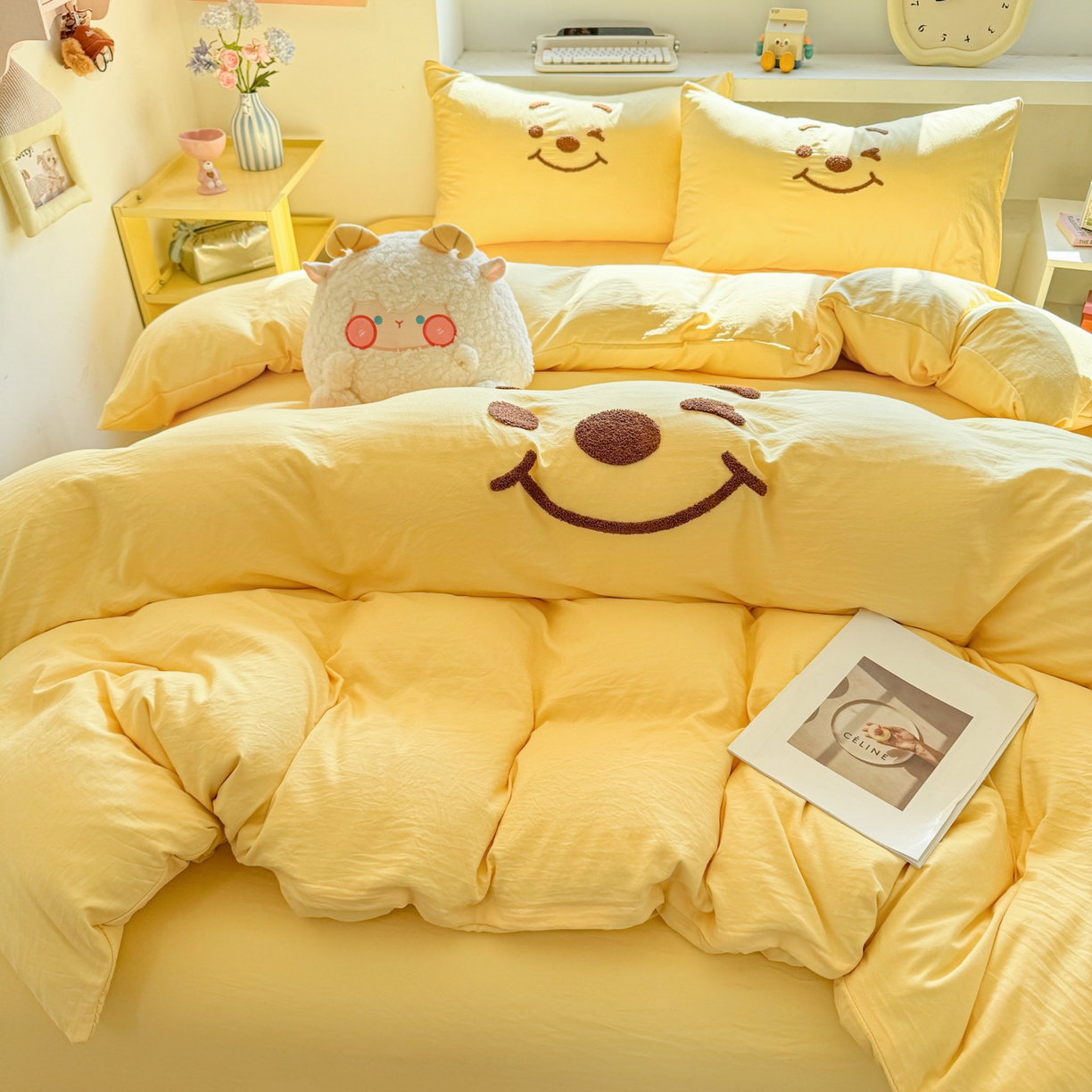 91家纺网 家纺一手货源 找家纺 雨帆家纺 2026新款云朵棉卡通毛巾绣四件套 奶黄尼尼