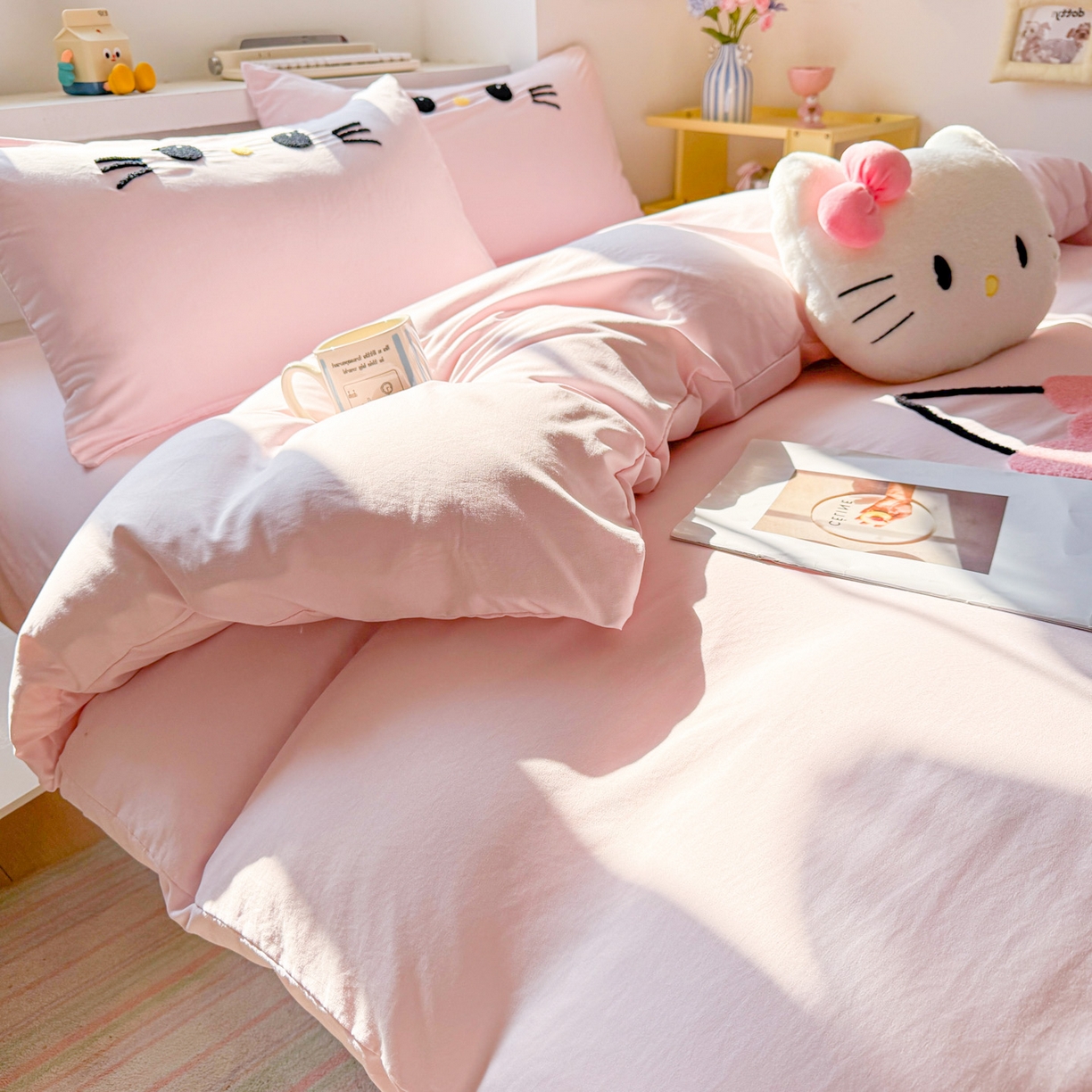 91家纺网 家纺一手货源 找家纺 雨帆家纺 2026新款云朵棉卡通毛巾绣四件套 少女甜美猫