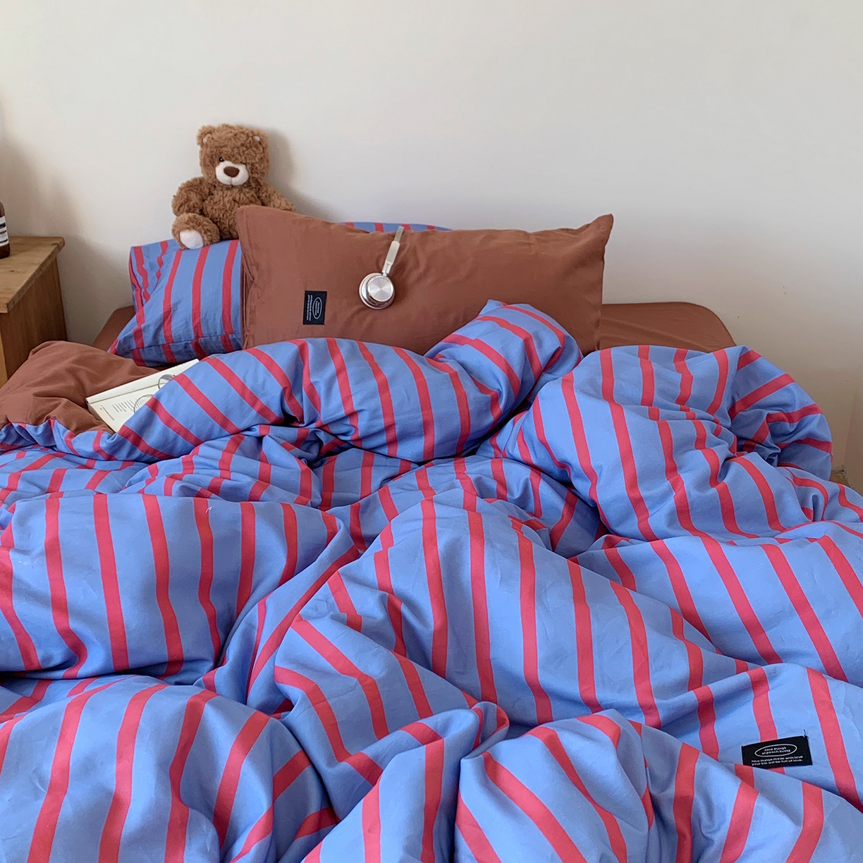 91家纺网 家纺一手货源 找家纺 桃喜 2026新款全棉条纹13070系列四件套 红蓝条纹（全棉）