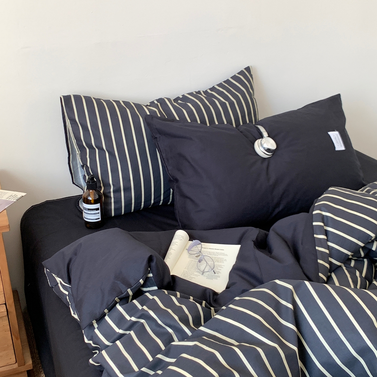 91家纺网 家纺一手货源 找家纺 桃喜 2026新款全棉条纹13070系列四件套 黑白条纹（全棉）