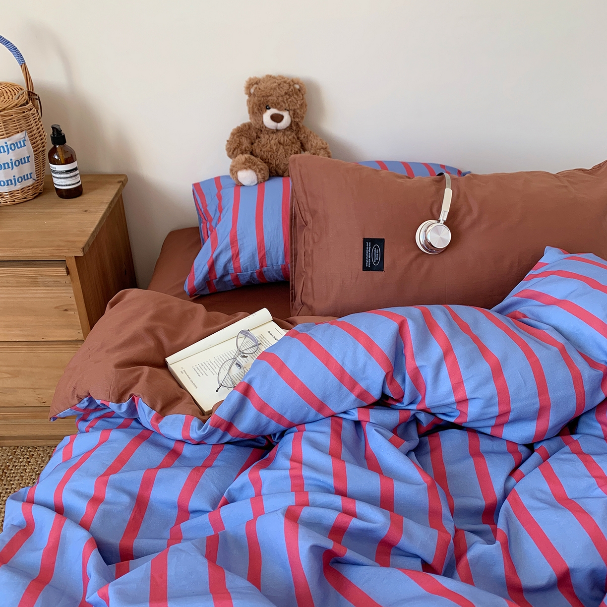 91家纺网 家纺一手货源 找家纺 桃喜 2026新款全棉条纹13070系列四件套 红蓝条纹（全棉）