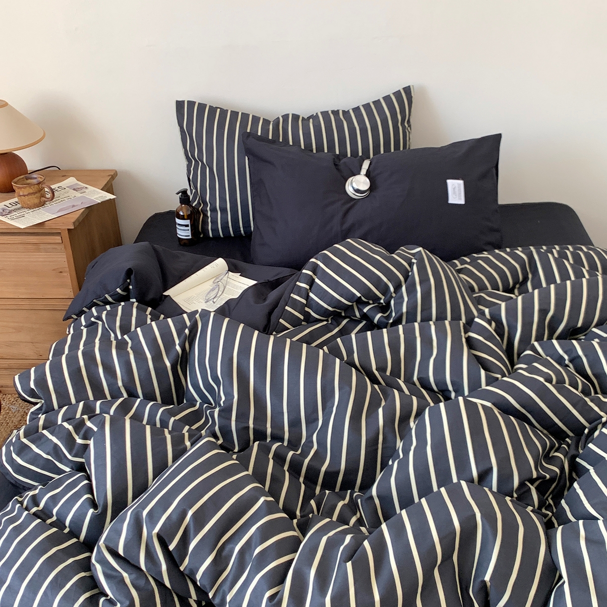 91家纺网 家纺一手货源 找家纺 桃喜 2026新款全棉条纹13070系列四件套 黑白条纹（全棉）