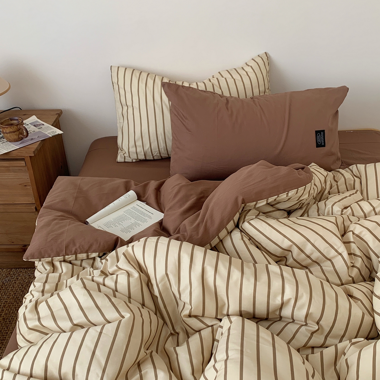 91家纺网 家纺一手货源 找家纺 桃喜 2026新款全棉条纹13070系列四件套 栗子棕条（全棉）