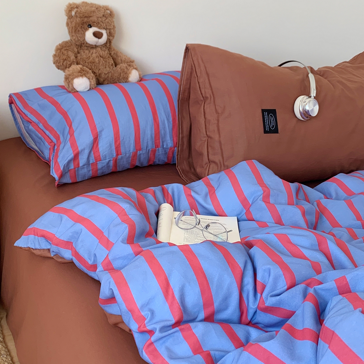 91家纺网 家纺一手货源 找家纺 桃喜 2026新款全棉条纹13070系列四件套 红蓝条纹（全棉）