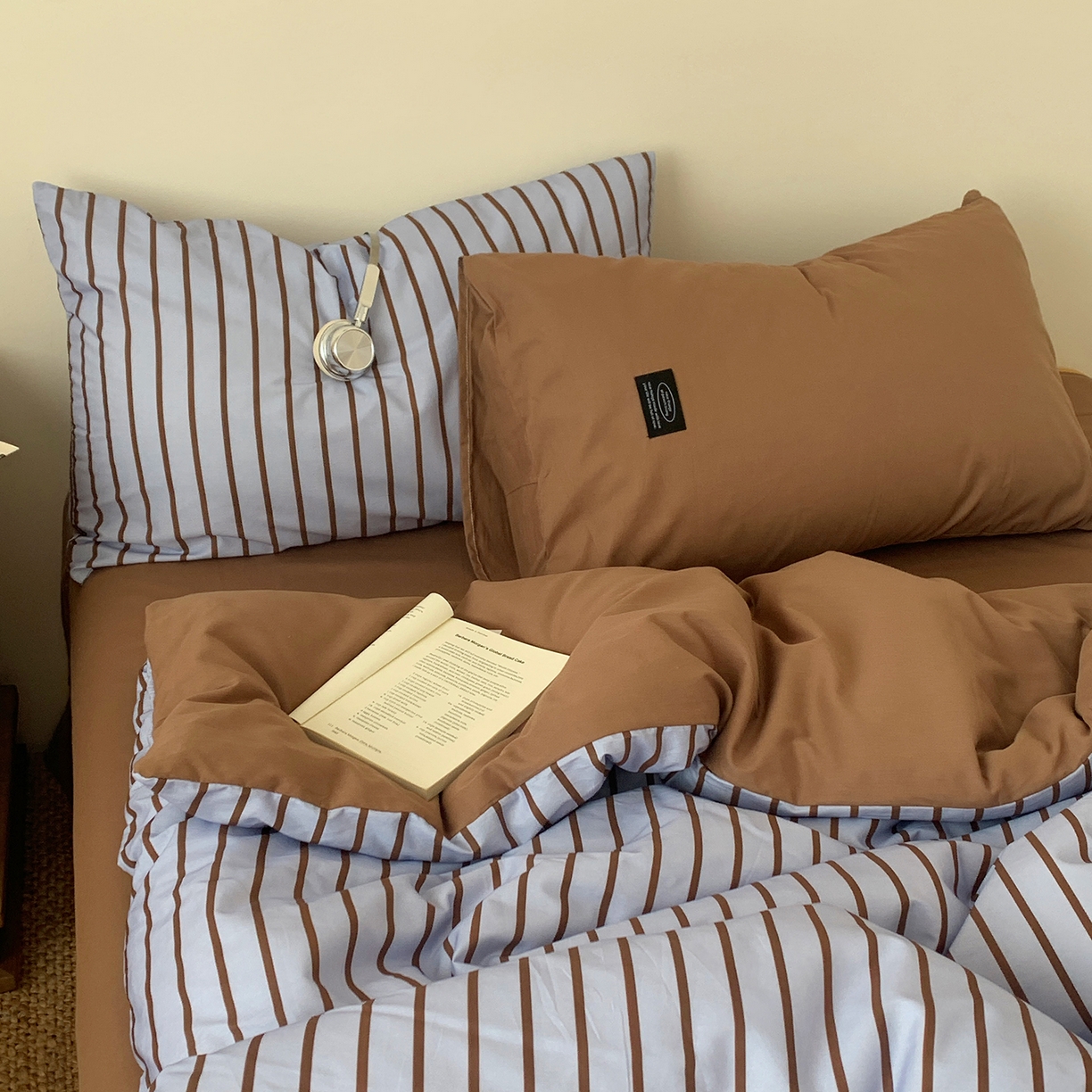 91家纺网 家纺一手货源 找家纺 桃喜 2026新款全棉条纹13070系列四件套 蓝咖条纹（全棉）