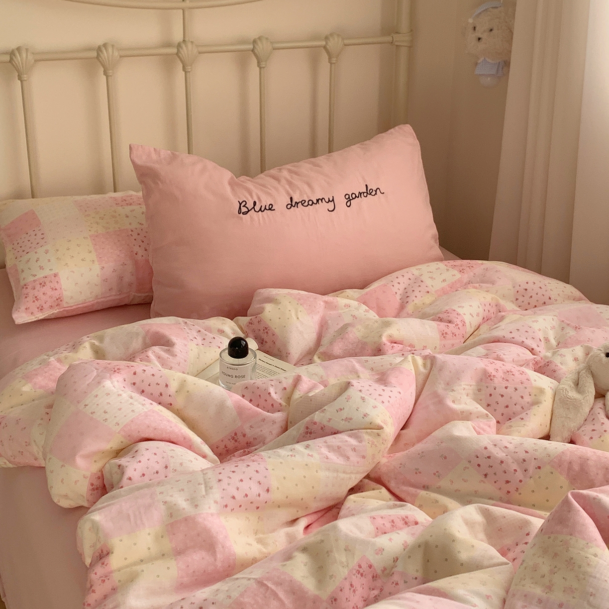 91家纺网 家纺一手货源 找家纺 桃喜 2026新款全棉双层纱碎花枕套混搭系列四件套 繁花拾光