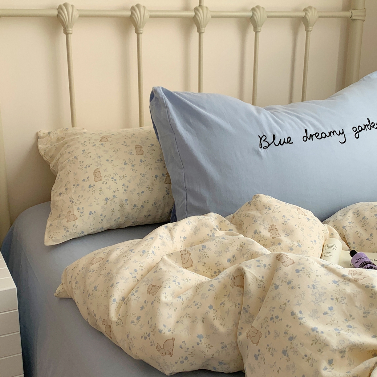 91家纺网 家纺一手货源 找家纺 桃喜 2026新款全棉双层纱碎花枕套混搭系列四件套 兔小姐的梦