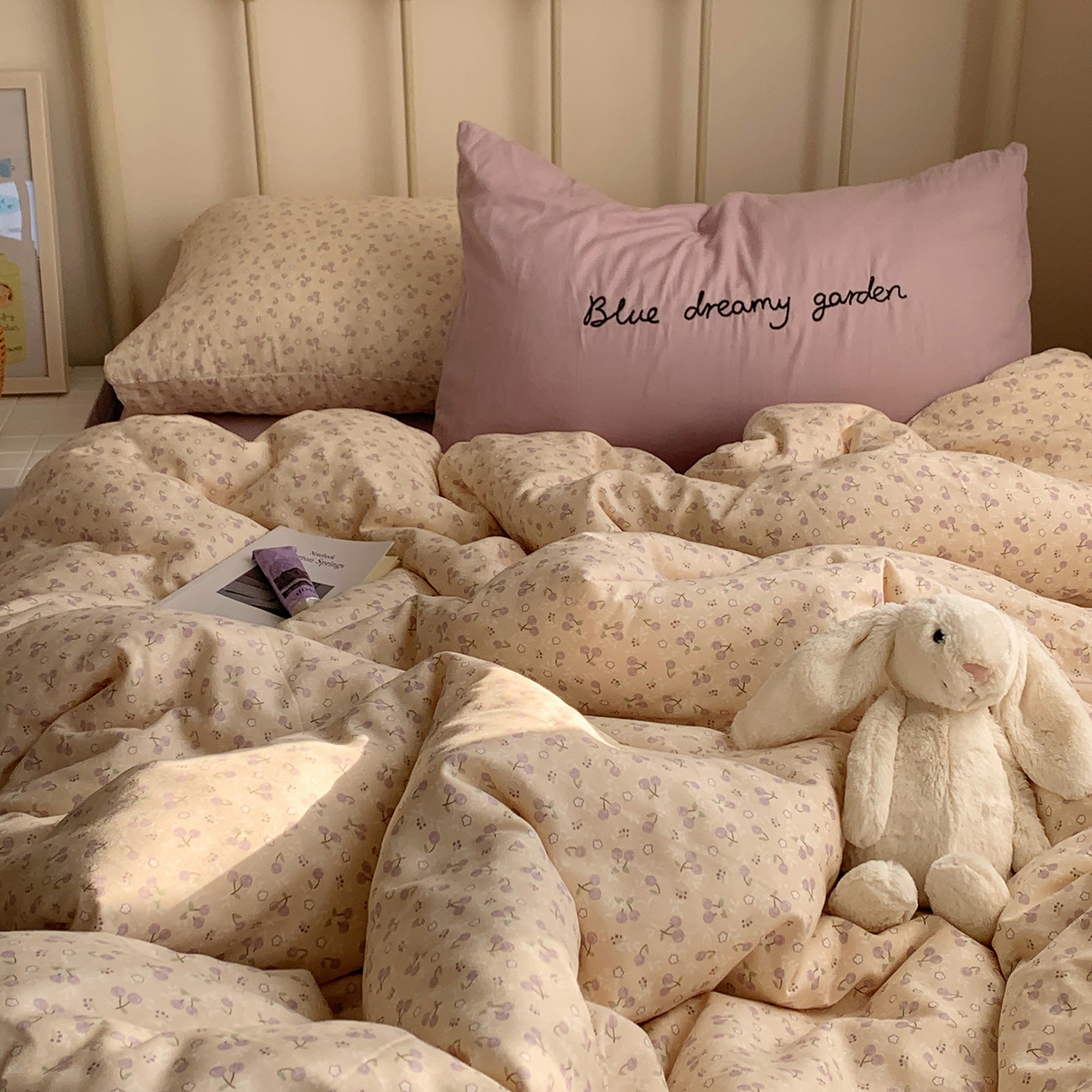 91家纺网 家纺一手货源 找家纺 桃喜 2026新款全棉双层纱碎花枕套混搭系列四件套 樱桃仙紫