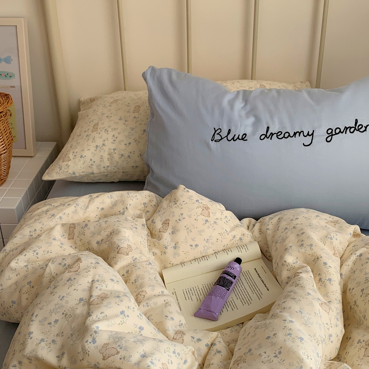 91家纺网 家纺一手货源 找家纺 桃喜 2026新款全棉双层纱碎花枕套混搭系列四件套 兔小姐的梦